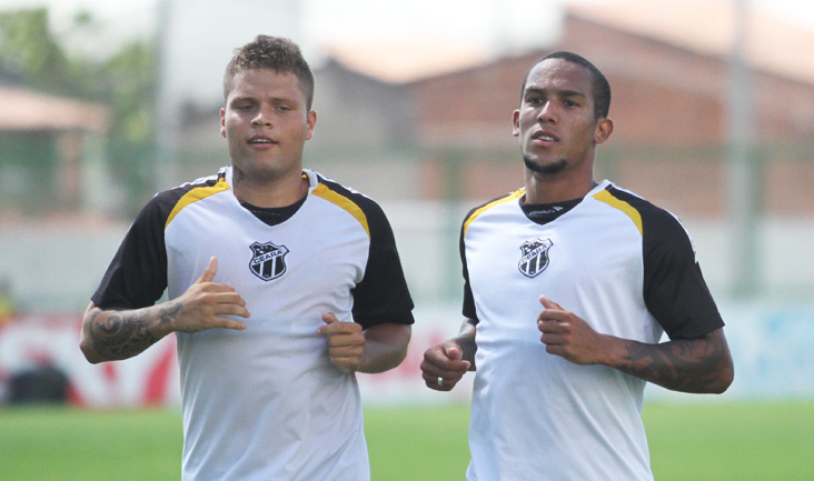 Sob o comando de Sérgio Guedes, elenco se reapresentou