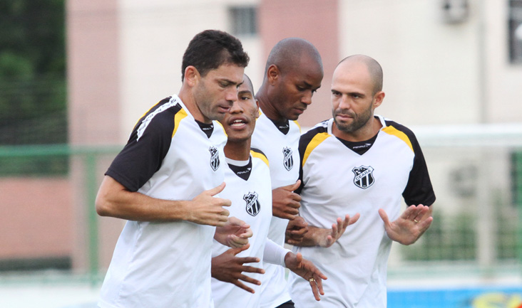 Ceará fez o último treino antes da viagem para SP