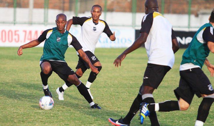 Grupo treinou nesta tarde e iniciou a preparação para jogo de sexta