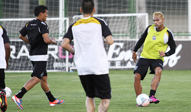 Ceará iniciou a preparação para o jogo contra o Tiradentes