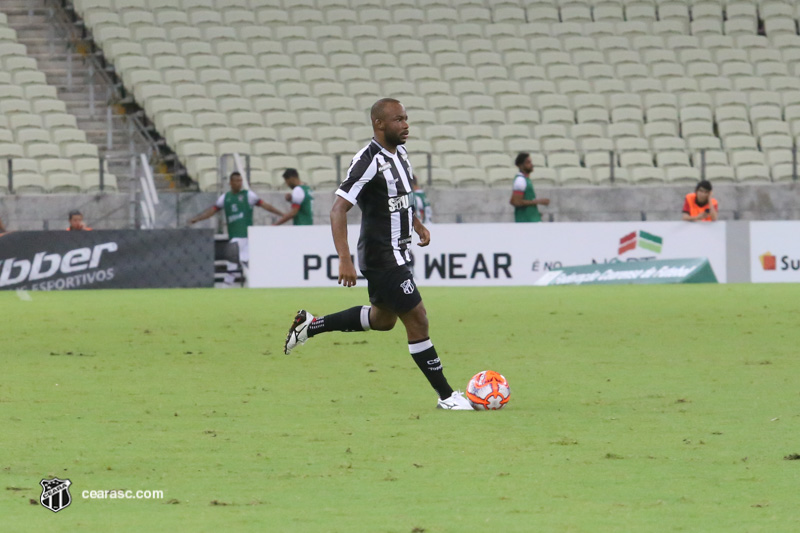 Wescley reforça preparação para buscar espaço no time e agradece apoio do torcedor